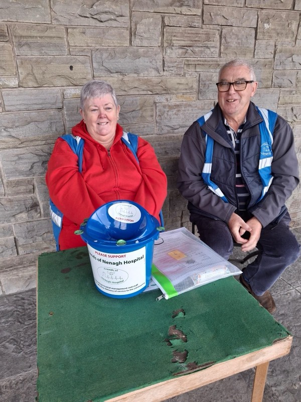 Volunteers on street collection